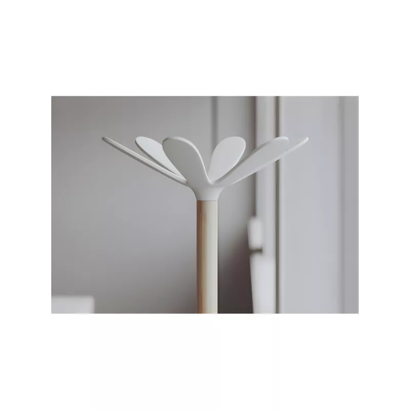 Porte manteau tendance bois clair
