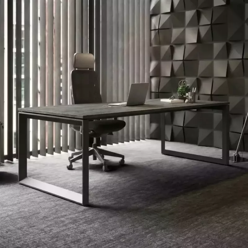 Bureau individuel, piètement fermé - So Sierro