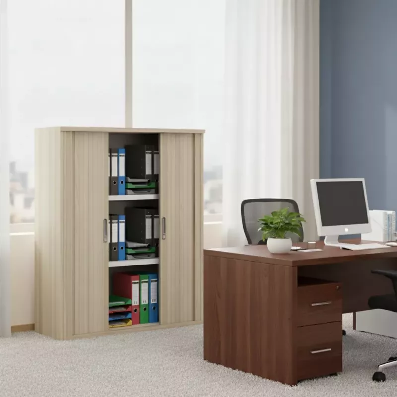 Armoire moyenne fermée, porte rideaux, hauteur 120 cm – So Madrid