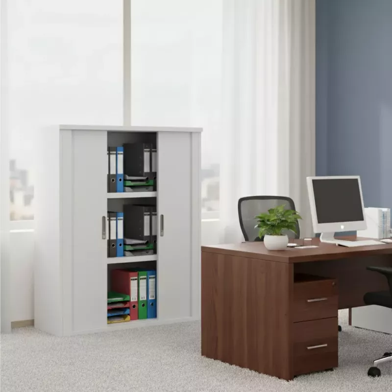 Armoire moyenne fermée, porte rideaux, hauteur 120 cm – So Madrid