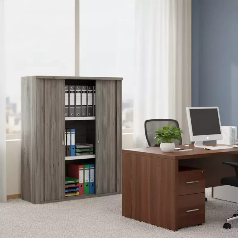 Armoire moyenne fermée, porte rideaux, hauteur 120 cm – So Madrid