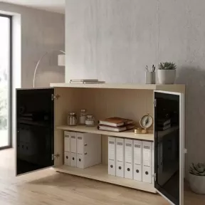 Armoire basse fermée, porte en verre, hauteur 81 cm – So Madrid