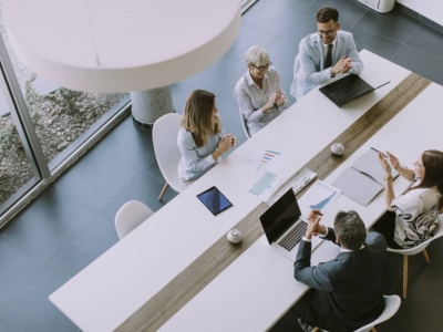 Tables de réunion par la collection Soburo